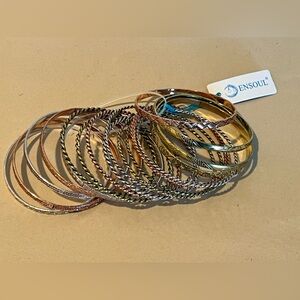 SOLD Tricolor bangles